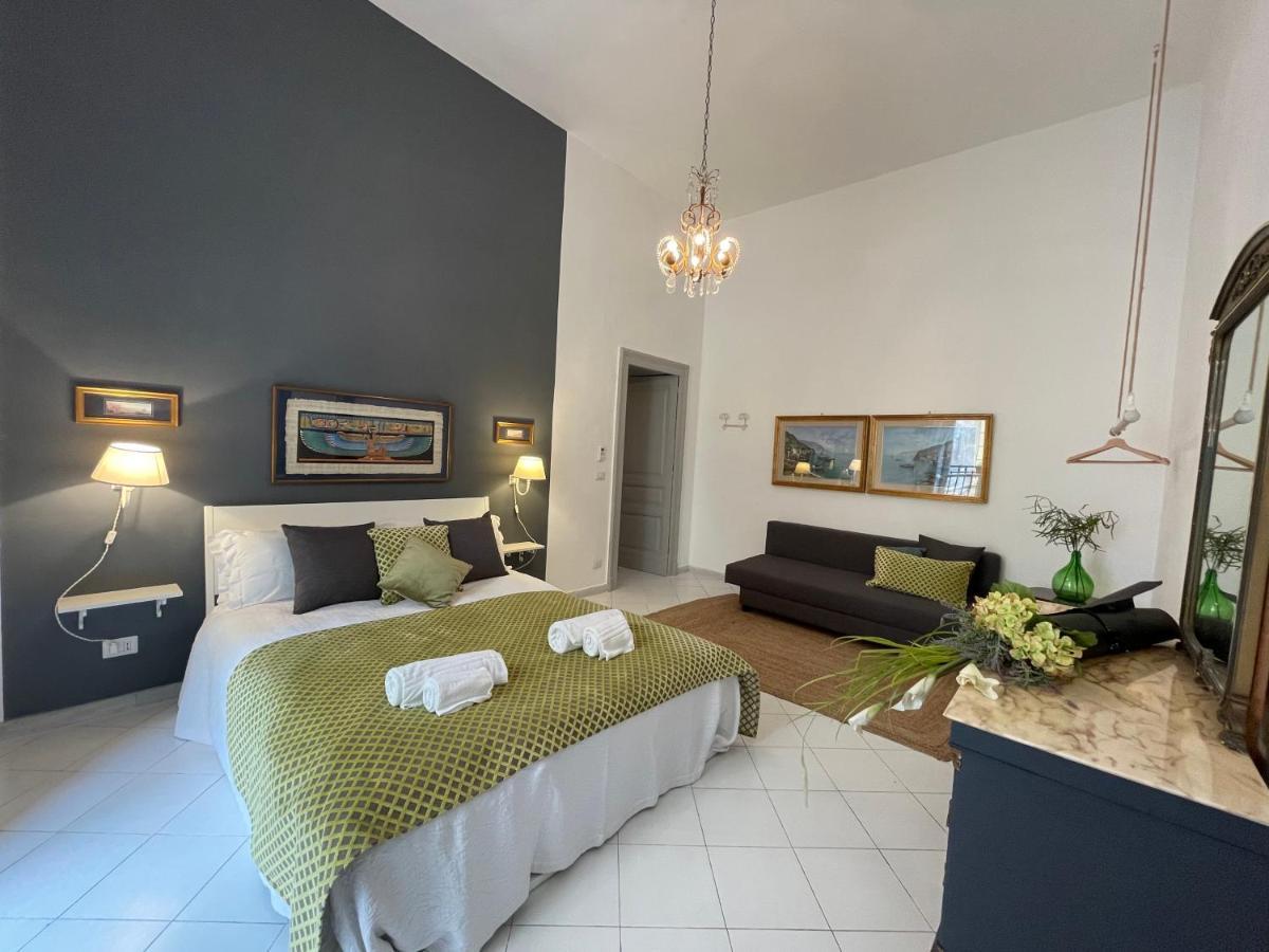 نابولي La Casa Napoletana - Ls Accommodations المظهر الخارجي الصورة