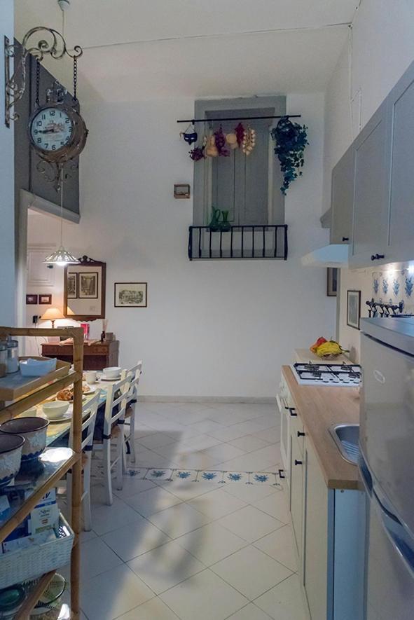 نابولي La Casa Napoletana - Ls Accommodations المظهر الخارجي الصورة
