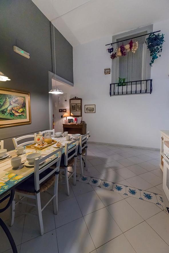 نابولي La Casa Napoletana - Ls Accommodations المظهر الخارجي الصورة