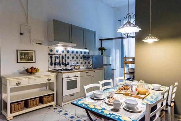 نابولي La Casa Napoletana - Ls Accommodations المظهر الخارجي الصورة