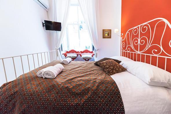 نابولي La Casa Napoletana - Ls Accommodations المظهر الخارجي الصورة