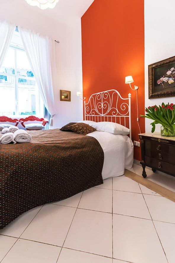 نابولي La Casa Napoletana - Ls Accommodations المظهر الخارجي الصورة